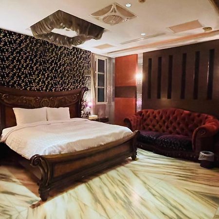 Royal Garden Motel - Chiayi Branch Luaran gambar
